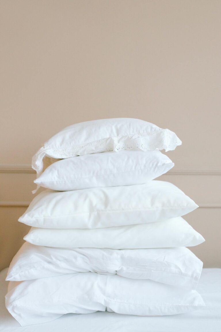 7 Ways to Keep Bedding Fresh Between Washes