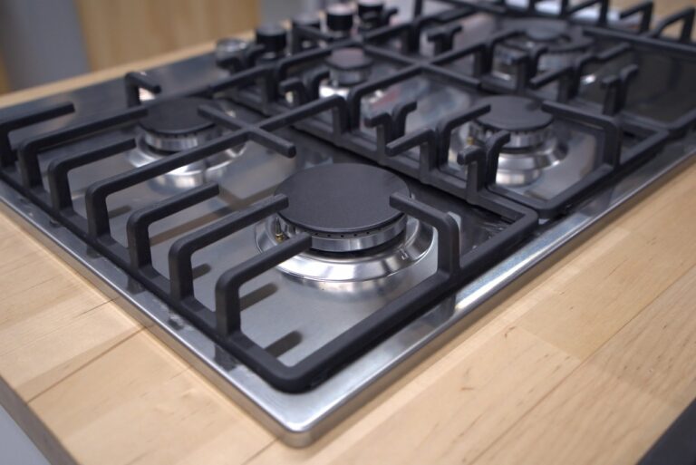 How to Remove Burnt-On Residue From Stove Tops