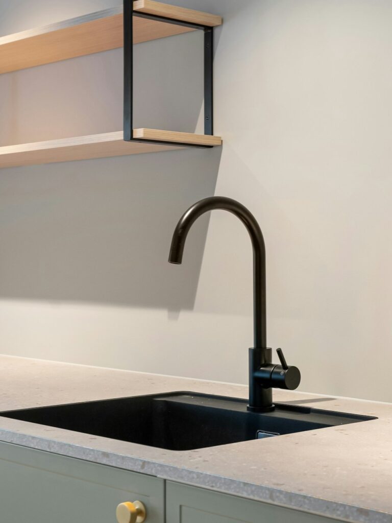 How to Deep Clean a Kitchen Sink