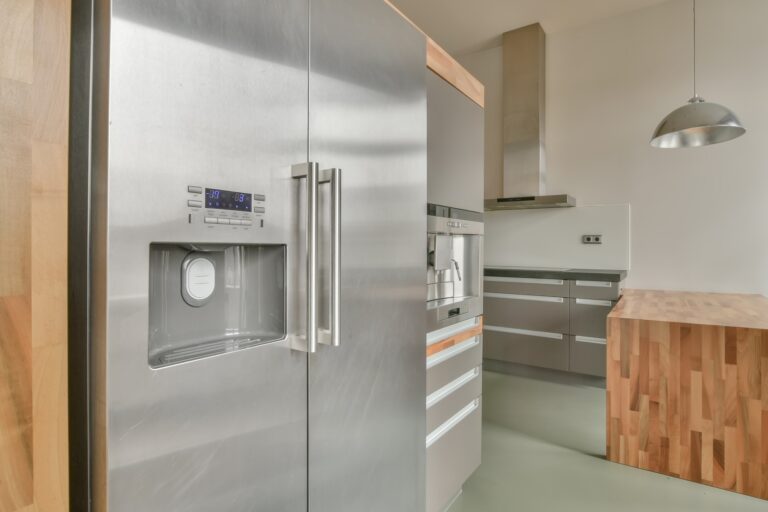 How to Clean Refrigerator Handles Using Isopropyl Alcohol in 5 Steps